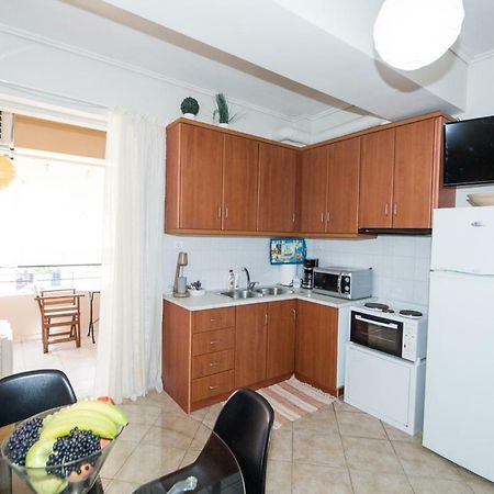 A Beautifull 2Nd Floor Apartment Close To The Port Kalamata Eksteriør billede