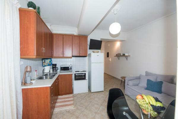 A Beautifull 2Nd Floor Apartment Close To The Port Kalamata Eksteriør billede